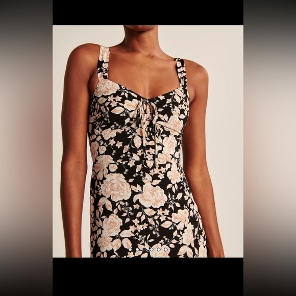 Abercrombie & Fitch | Floral Midi Dress - Picture 4 of 9